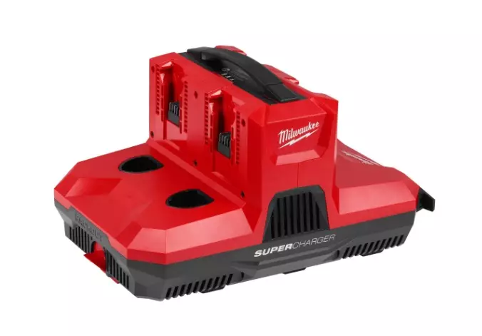 MILWAUKEE M18MBPSC4 PIKALATURI PACKOUT - M18 18V Akut ja laturit - 800M18MBPSC4 - 1